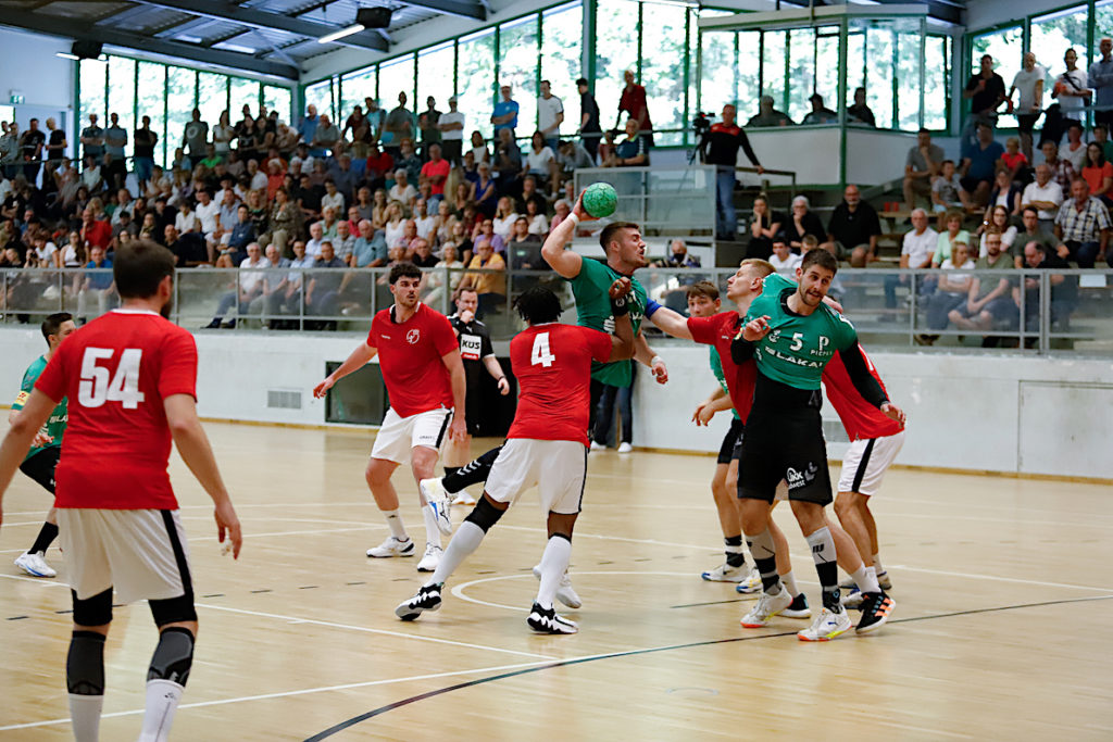Test-Sieg gegen Red Boys